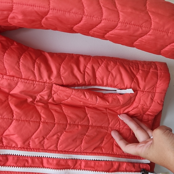 North Face Pink Jacket - Picture 7 of 7